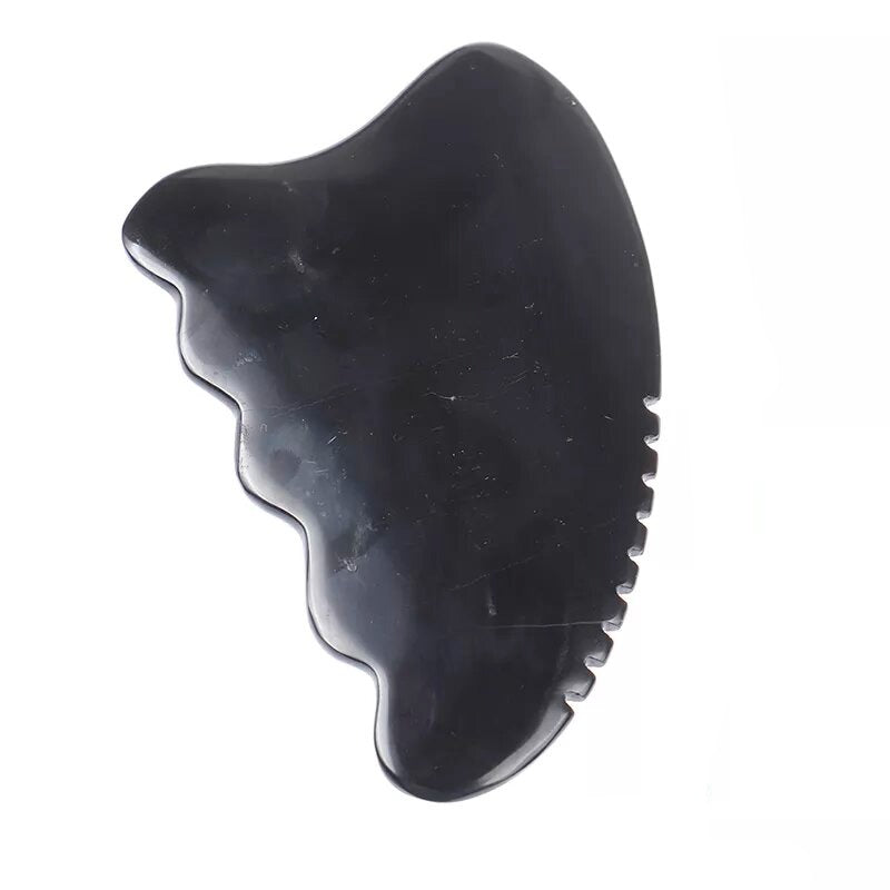    gua sha obsidienne amincissement de visage
